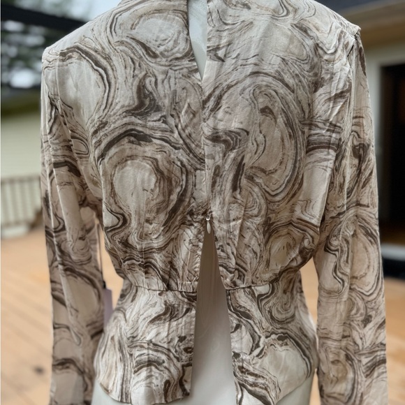 ASTR The Label Marble Print Women's Long Sleeve Top size small Cream Taupe Brown - Picture 6 of 9